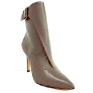 Pour La Victoire Gray Carrigan Bootie